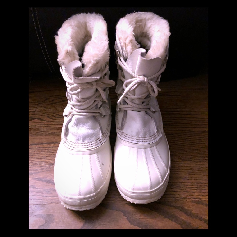 Vintage Sorel Manitou White Leather Boots